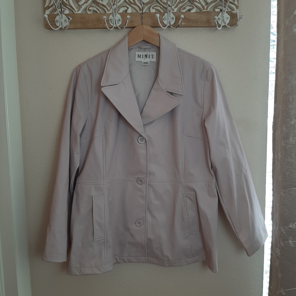 ❄️ Mixit Vintage Ultra Light Lavender Rain Jacket